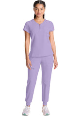 MEDCOUTURE Quarter Zip V-Neck Tuckable Top