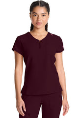 MEDCOUTURE - Quarter Zip V-Neck Tuckable Top - Ebony Store